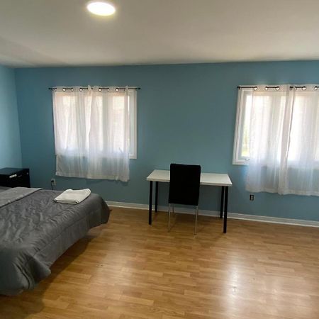 Shelby Apartment Мисисага Екстериор снимка